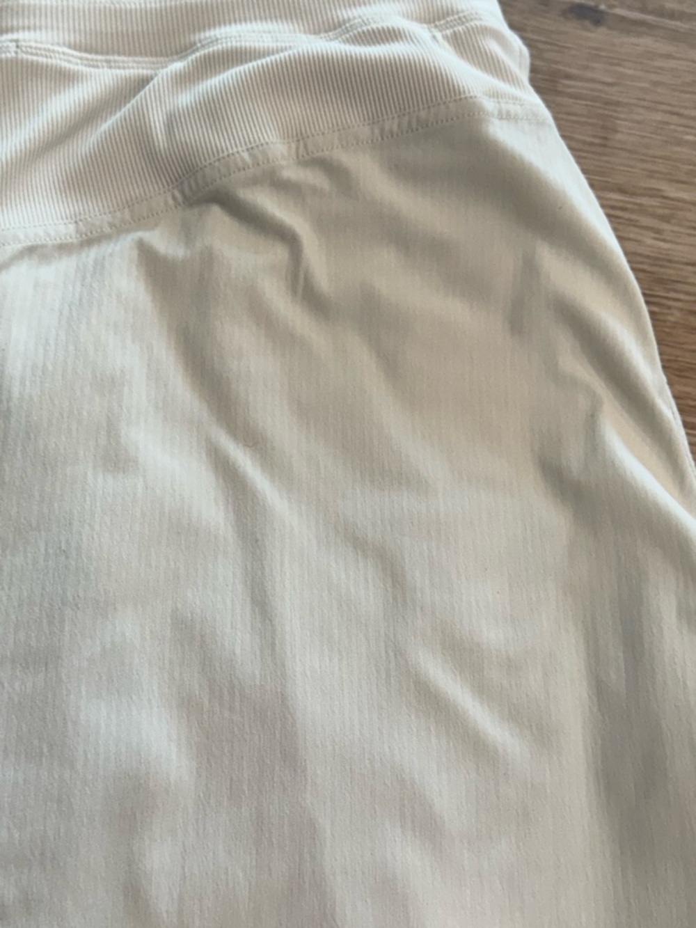 Lululemon Lightweight Beige Joggers Size 8 Like New Drawstring Waist - Picture 4 of 4